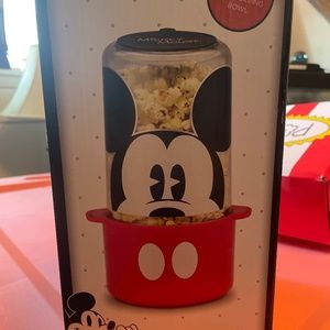 Popcorn maker